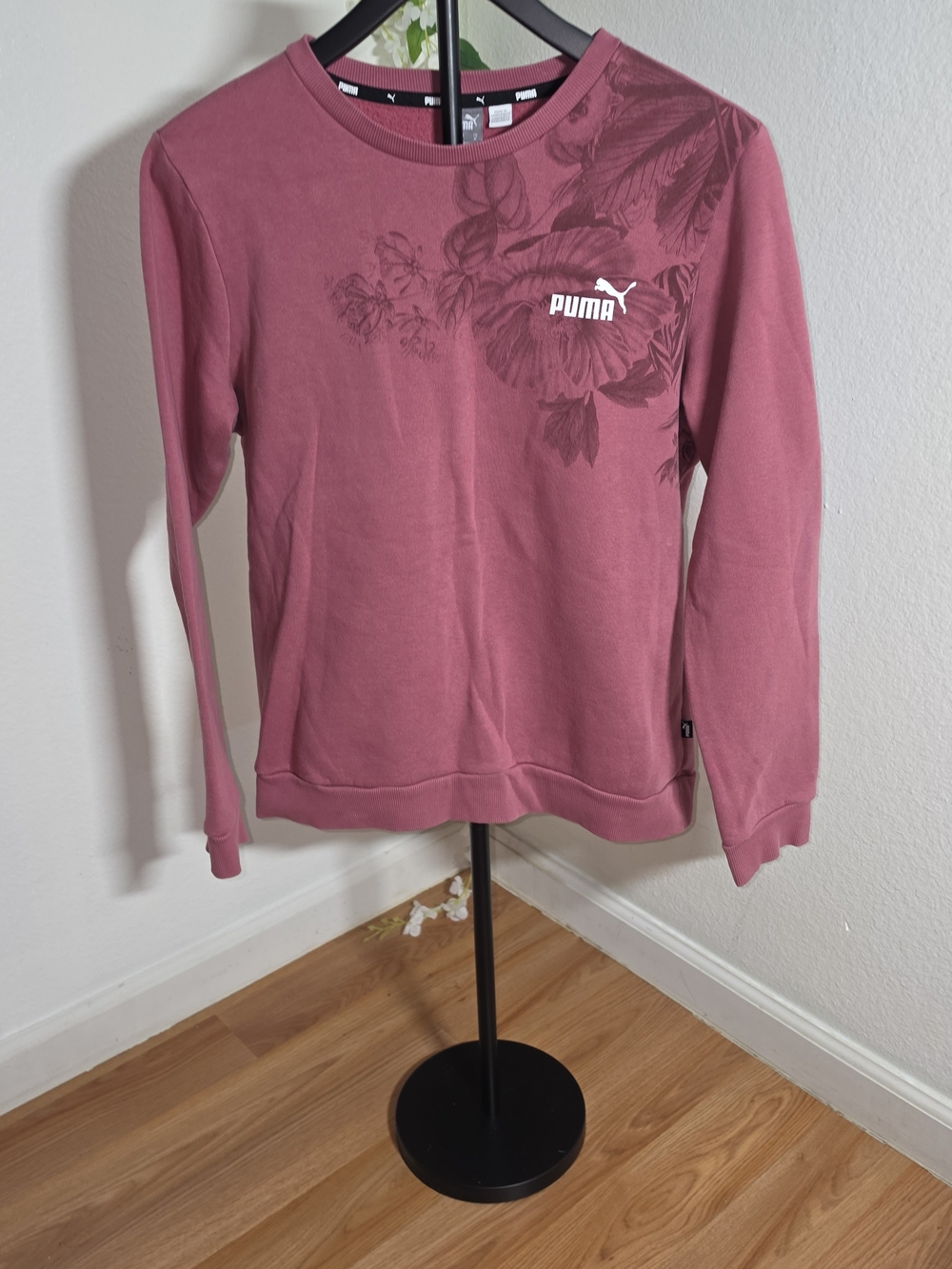 PUMA Women's Floral Crewneck Sweatshirt - Mauve Pink